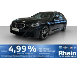 Black sapphire metallic Gebraucht 2023 BMW 530 M Sport Kombi | 46.840 € (Teuer)