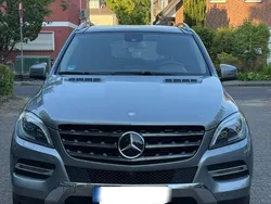 Grau Gebraucht 2014 Mercedes ML350 SUV | 21.500 € (Fairer Preis)