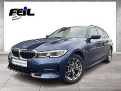 Blau Gebraucht 2022 BMW 330e Sport Line Limousine | 28.910 € (Fairer Preis)