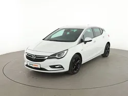 Weiß Gebraucht 2017 Opel Astra Dynamic Limousine | 13.080 € (Fairer Preis)