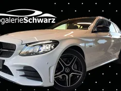 Weiß Gebraucht 2020 Mercedes C300e AMG Limousine | 25.980 € (Fairer Preis)
