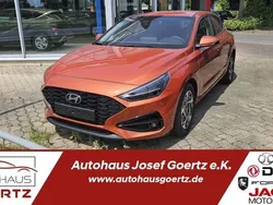 Orange Neu 2025 Hyundai i30 Style Limousine | 27.490 € (Fairer Preis)