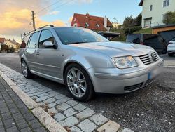 Silber Gebraucht 2003 VW Bora Limousine | 3.300 € (Teuer)