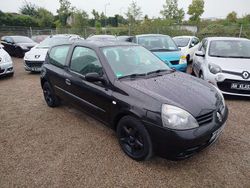 Schwarz Gebraucht 2008 Renault Clio II Kleinwagen | 1.600 € (Guter Preis)