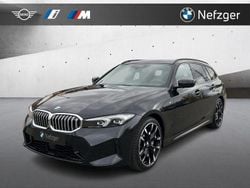 Black sapphire metallic (metallic) Gebraucht 2024 BMW 330 Sport Line Kombi | 49.900 € (Fairer Preis)