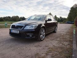 Schwarz metallic Gebraucht 2009 Skoda Octavia RS Kombi | 6.850 € (Fairer Preis)