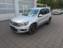 Silber Gebraucht 2015 VW Tiguan Trendline SUV | 12.950 € (Fairer Preis)