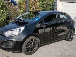 Schwarz Gebraucht 2012 Kia Rio Limousine | 4.000 € (Fairer Preis)