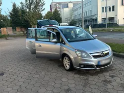 Gebraucht 2005 Opel Zafira Van / Kleinbus | 2.750 € (Etwas zu teuer)