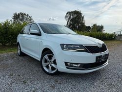 Weiß Gebraucht 2018 Skoda Rapid Clever Kombi | 9.990 € (Fairer Preis)