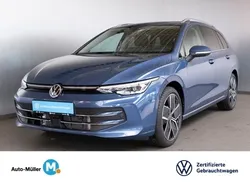 Blau Gebraucht 2024 VW Golf VIII Style Kombi | 36.980 €