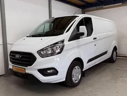 Weiß Gebraucht 2022 Ford Transit Custom Trend Van / Kleinbus | 17.999 €