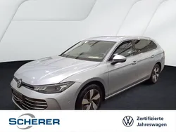 Oyster silver metallic (metallic) Gebraucht 2025 VW Passat Business Limousine | 36.900 € (Superpreis)