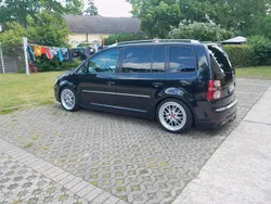 Schwarz Gebraucht 2007 VW Touran Van / Kleinbus | 5.800 € (Teuer)