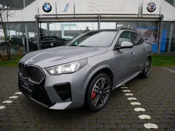 Grau Neu 2024 BMW iX2 M Sport SUV | 61.990 € (Teuer)