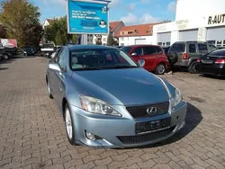 Silber (metallic) Gebraucht 2008 Lexus IS220d Limousine | 1.990 € (Superpreis)
