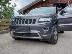Grau Gebraucht 2016 Jeep Grand Cherokee SUV | 17.500 € (Guter Preis)