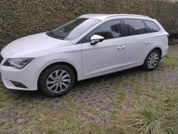 Weiß Gebraucht 2015 Seat Leon ST Style Kombi | 11.400 € (Fairer Preis)