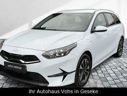 Weiß Neu 2025 Kia Ceed Sportswagon Kombi | 22.470 € (Guter Preis)
