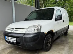 Weiß Gebraucht 2008 Citroën Berlingo Van / Kleinbus | 1.300 € (Superpreis)