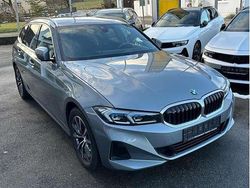 Skyscraper grau metallic Gebraucht 2022 BMW 320 Comfort Edition Kombi | 31.200 € (Superpreis)