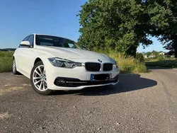 Weiß Gebraucht 2017 BMW 330e iPerformance Limousine | 17.490 €