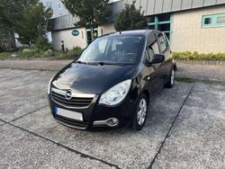 Schwarz Gebraucht 2011 Opel Agila Edition Kleinwagen | 5.500 € (Fairer Preis)
