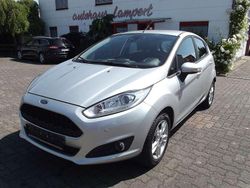 Silber Gebraucht 2016 Ford Fiesta Celebration Kleinwagen | 5.999 € (Fairer Preis)