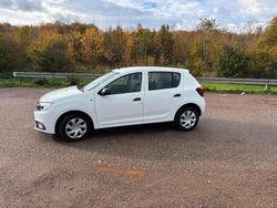 Weiß Gebraucht 2019 Dacia Sandero Essentiel Kleinwagen | 8.950 € (Fairer Preis)