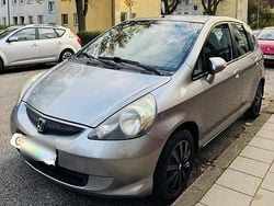 Grau Gebraucht 2006 Honda Jazz Kleinwagen | 2.000 €
