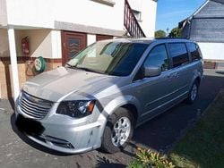 Silber Gebraucht 2012 Chrysler Town & Country Van / Kleinbus | 8.500 €