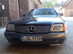 Schwarz Gebraucht 1991 Mercedes SL300 Cabrio | 13.900 €