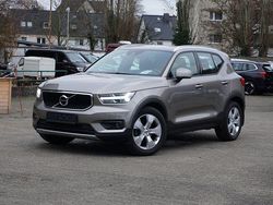 Grau Gebraucht 2021 Volvo XC40 Momentum SUV | 24.600 € (Guter Preis)