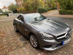 Grau Gebraucht 2019 Mercedes SLC180 Cabrio | 26.700 € (Guter Preis)