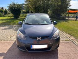 Grau Gebraucht 2010 Mazda 2 Inclusive Limousine | 2.750 € (Fairer Preis)