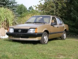 Gold Gebraucht 1982 Opel Ascona Kombi | 5.990 €