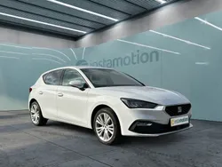 Weiß Gebraucht 2024 Seat Leon Style Limousine | 25.500 € (Guter Preis)