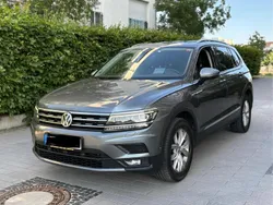 Grau Gebraucht 2018 VW Tiguan Allspace SUV | 21.950 €
