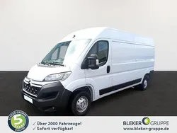 Eisweiß Gebraucht 2023 Citroën Jumper Start Van / Kleinbus | 26.990 € (Fairer Preis)