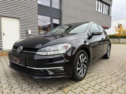 Schwarz Gebraucht 2017 VW Golf VII Sound Limousine | 10.199 € (Etwas zu teuer)