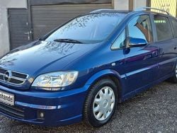 Blau Gebraucht 2005 Opel Zafira Van / Kleinbus | 2.390 € (Guter Preis)