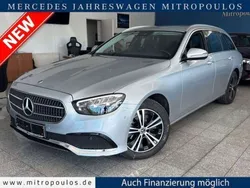 Hightechsilber metalliclac Gebraucht 2022 Mercedes E220 Avantgarde Kombi | 27.700 € (Superpreis)