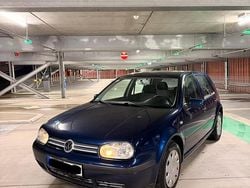 Blau Gebraucht 2001 VW Golf IV Kleinwagen | 1.199 € (Guter Preis)
