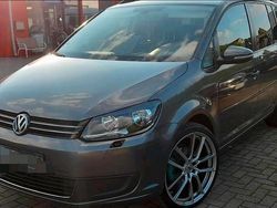 Grau Gebraucht 2011 VW Touran Van / Kleinbus | 5.500 € (Guter Preis)