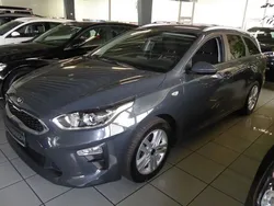 Grau Gebraucht 2019 Kia Ceed Sportswagon Edition 7 Kombi | 13.900 € (Etwas zu teuer)