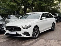Weiß Gebraucht 2021 Mercedes E300 AMG line Limousine | 25.999 € (Guter Preis)