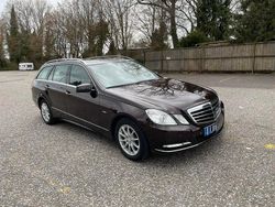 Grau Gebraucht 2011 Mercedes E220 Kombi | 6.800 € (Guter Preis)