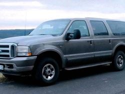 Grau Gebraucht 2003 Ford Excursion Limited SUV | 14.666 €