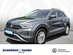 Indiumgrau metallic Gebraucht 2024 VW T-Roc Life SUV | 21.980 € (Superpreis)