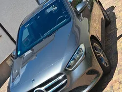 Grau Gebraucht 2020 Mercedes B180 Van / Kleinbus | 22.400 € (Guter Preis)
